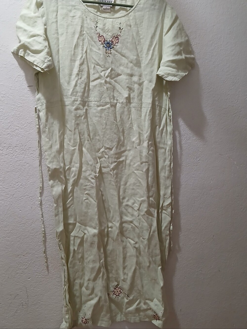 DAVID DARREN Collection Light Sage Top